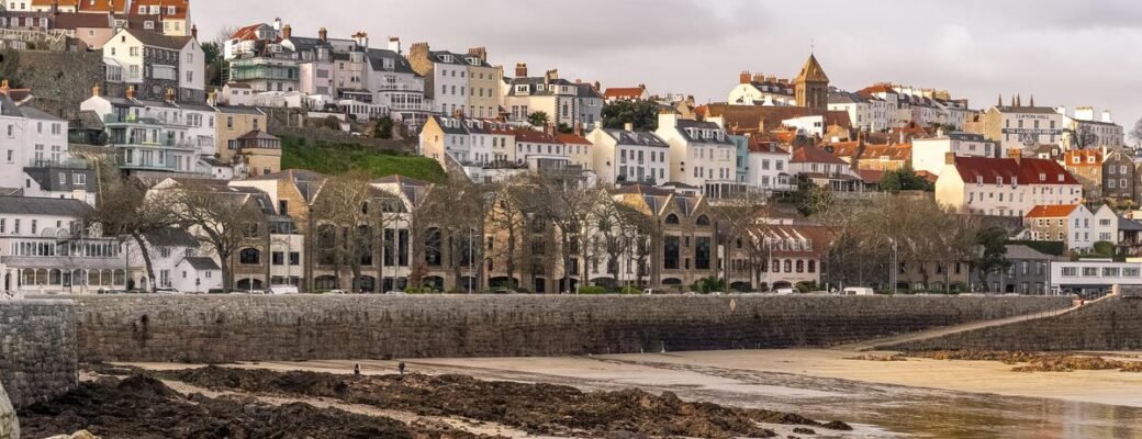 Staten Van Brits Eiland Guernsey Debatteren Over Legalisering Van Cannabis