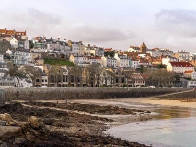 Mga Estado sa British Isle Of Guernsey nga Nagdebate sa Cannabis Legalization